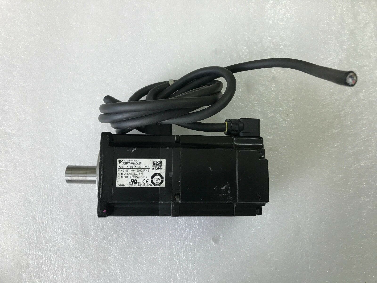 ■新品 在庫あり■ 新品 / 未使用 SGMAV-02ADA2C ◆6ヶ月保証 1 個安川サーボモーター SGMAV-02ADA2C