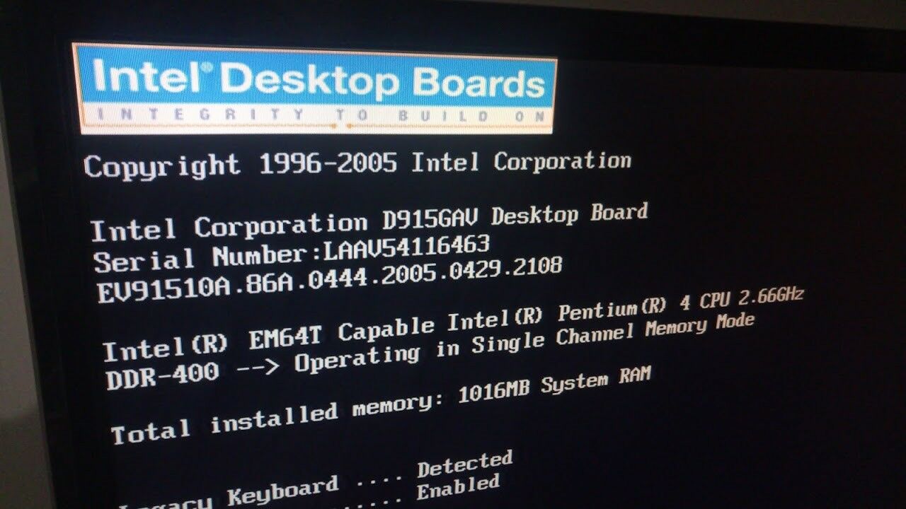 Intel Desktop Board D915GAV/D915PGN Pentium 4 2.66GHz 1GB Ram