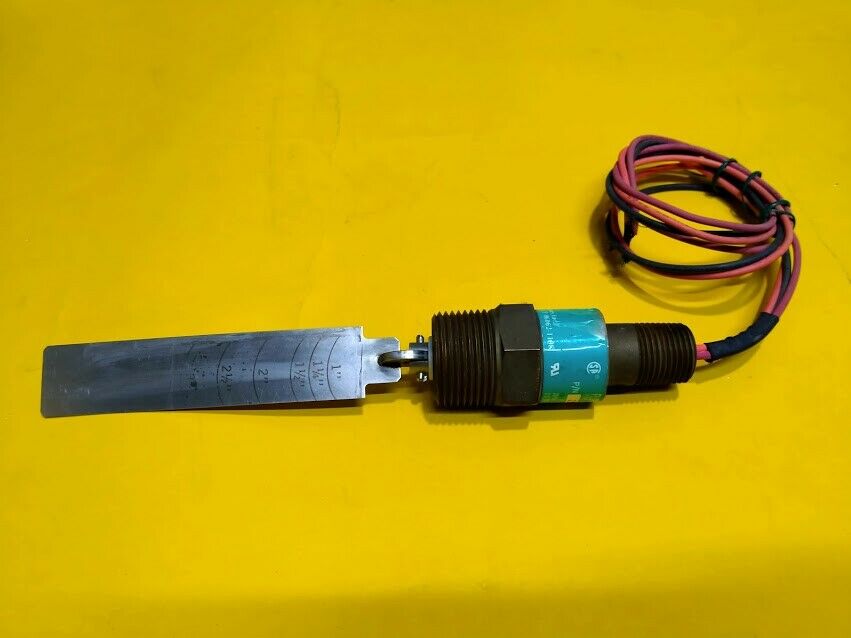 Gems Sensors Inc. FS550 P/N 29609 High Pressure Metal Paddle Flow