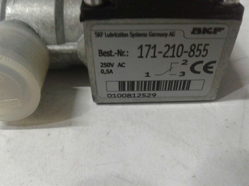 SKF lubrication System Germany 171210855 250VAC SKF Valve New
