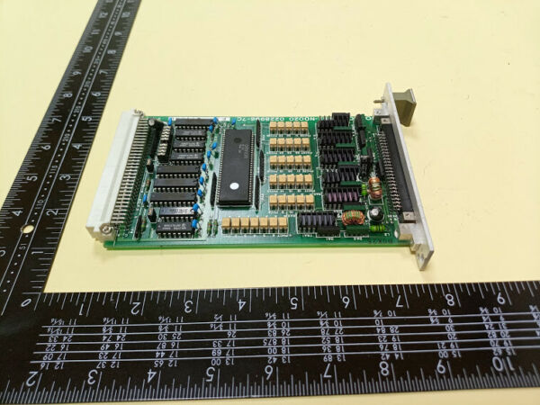 Omron 3G8B2-NO020 Omron NO020 0228996-7C Processing Unit Output Module